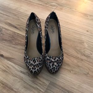 Leopard heels